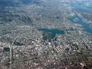 Aerial_view_of_city_of_Oakland_1