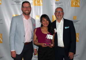 Veronica Flores receiving the Award for Emerging Planner at 2019 Awards Gala