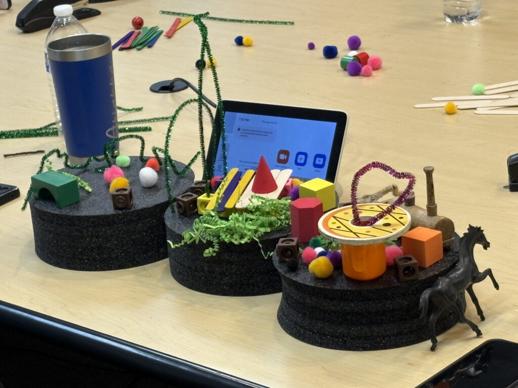 PlaceIt Model2 mages of vendor PlaceIt creations, depicting their ideal markets